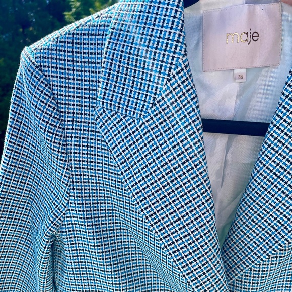 Maje Vikar Double-Button Tweed Blazer - Picture 4 of 9